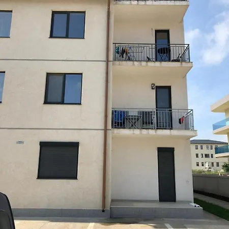 Apartament 2 Camere アパート